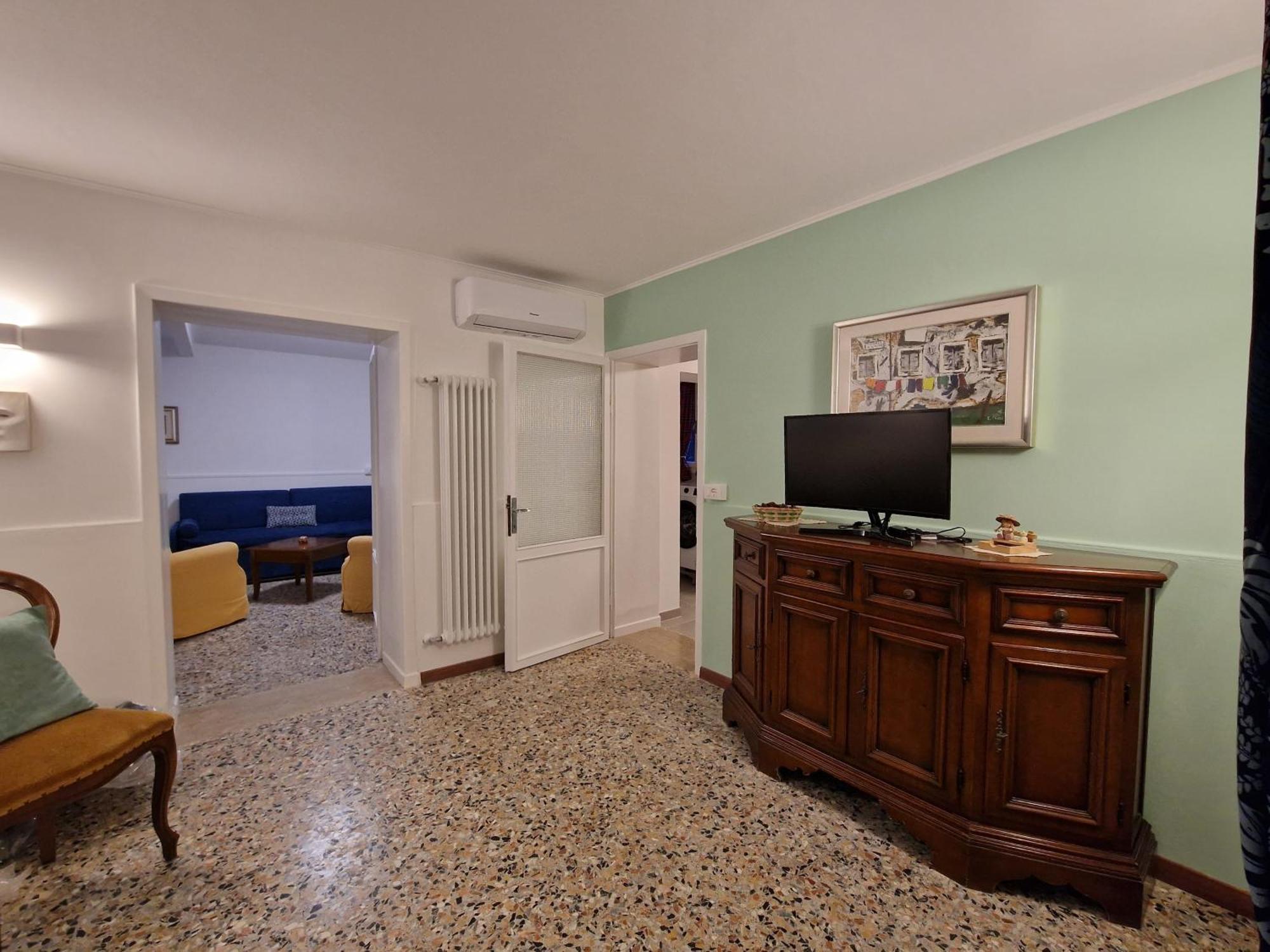 Veneziacentopercento La Forcola Apartment, Next To Rialto Bridge Eksteriør billede